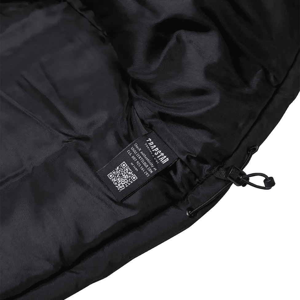 TRAPSTAR DECODED HOODED PUFFER 2.0 - BLACK | Plugstationuk