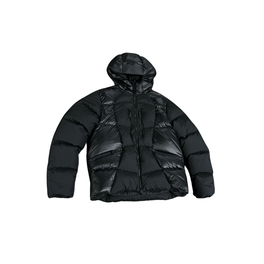 Synaworld 'Syna Logo' WAVE PUFFER JACKET BLACK