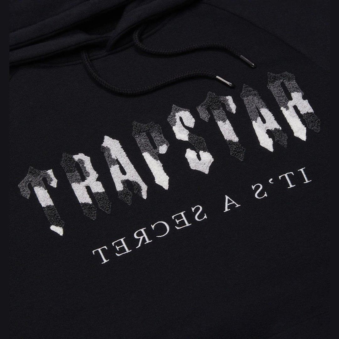 TRAPSTAR CHENILLE CAMO DECODED HOODED ANNIVERSARY TRACKSUIT - BLACK | Plugstationuk