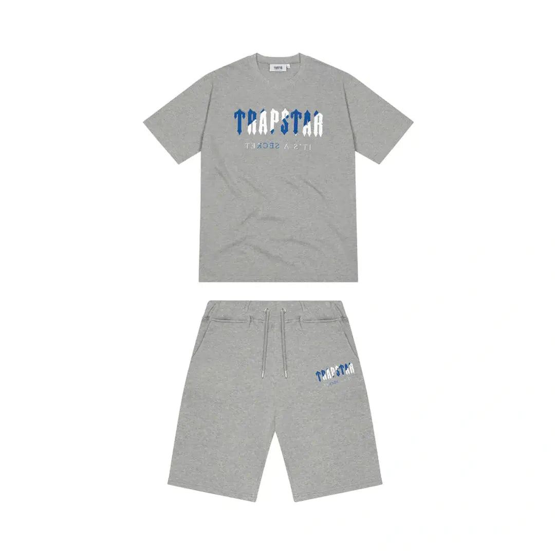 TRAPSTAR CHENILLE DECODED SHORT SET - GREY/BLUE & WHITE | Plugstationuk