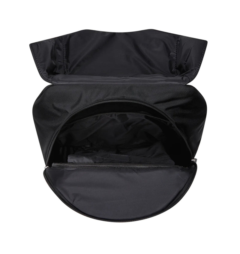 black trapstar bag